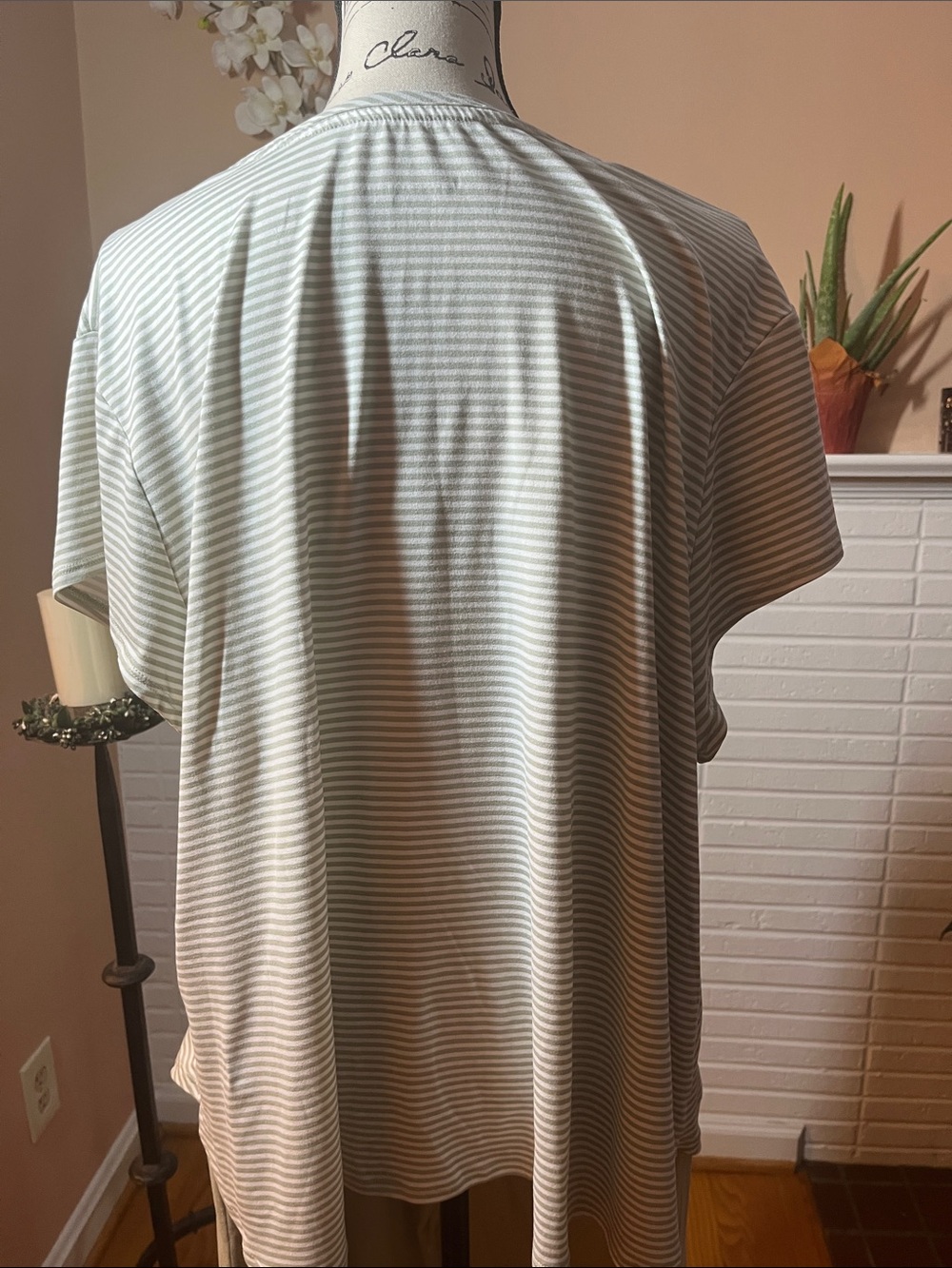 Koolaburra by Ugg Striped Short Sleeve Top and Cream Wide Leg Pants Set - Picture 6 of 11